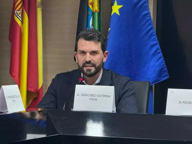 Cotrina, líder del PSOE en Cáceres, defiende que la continuidad de la central de Almaraz es "un debate sobre la vida de una comarca entera"
