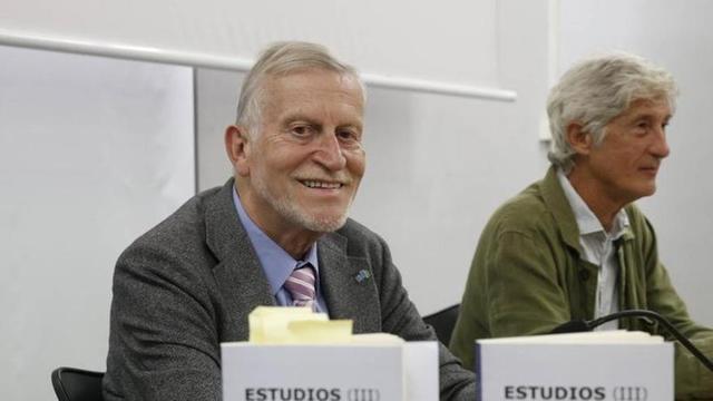 Xuan Xosé Sánchez Vicente, en primer término.
