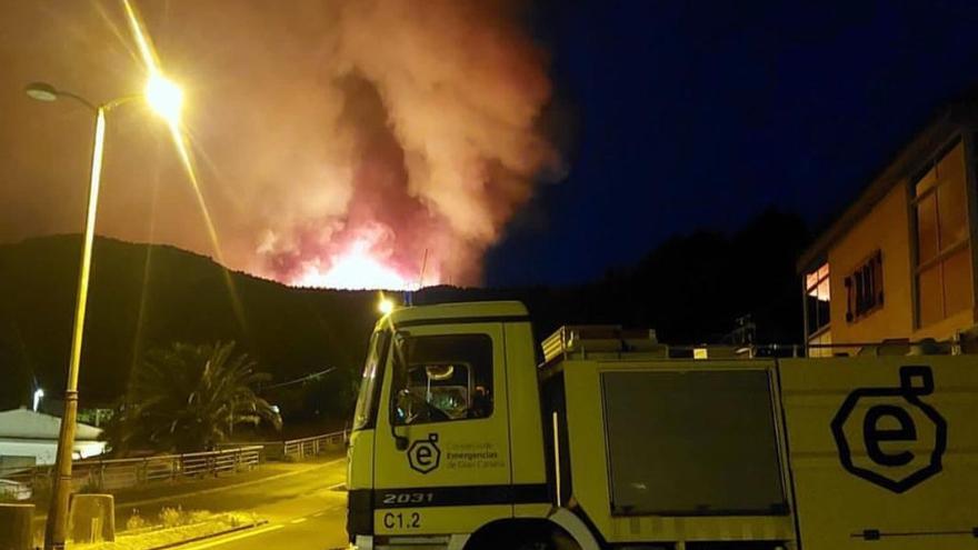 El Consorcio de Emergencias de Gran Canaria especializa a sus 35 mandos en incendios urbano-forestales