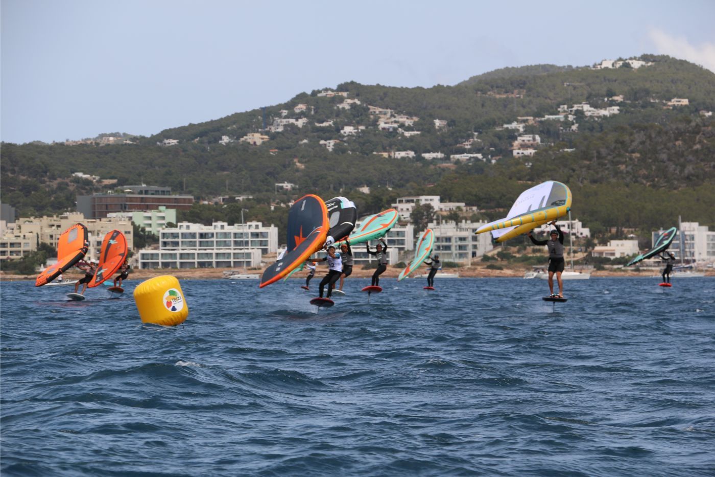 Colomar y Mas vencen en el Wing Foil Series Spain de Ibiza 2023