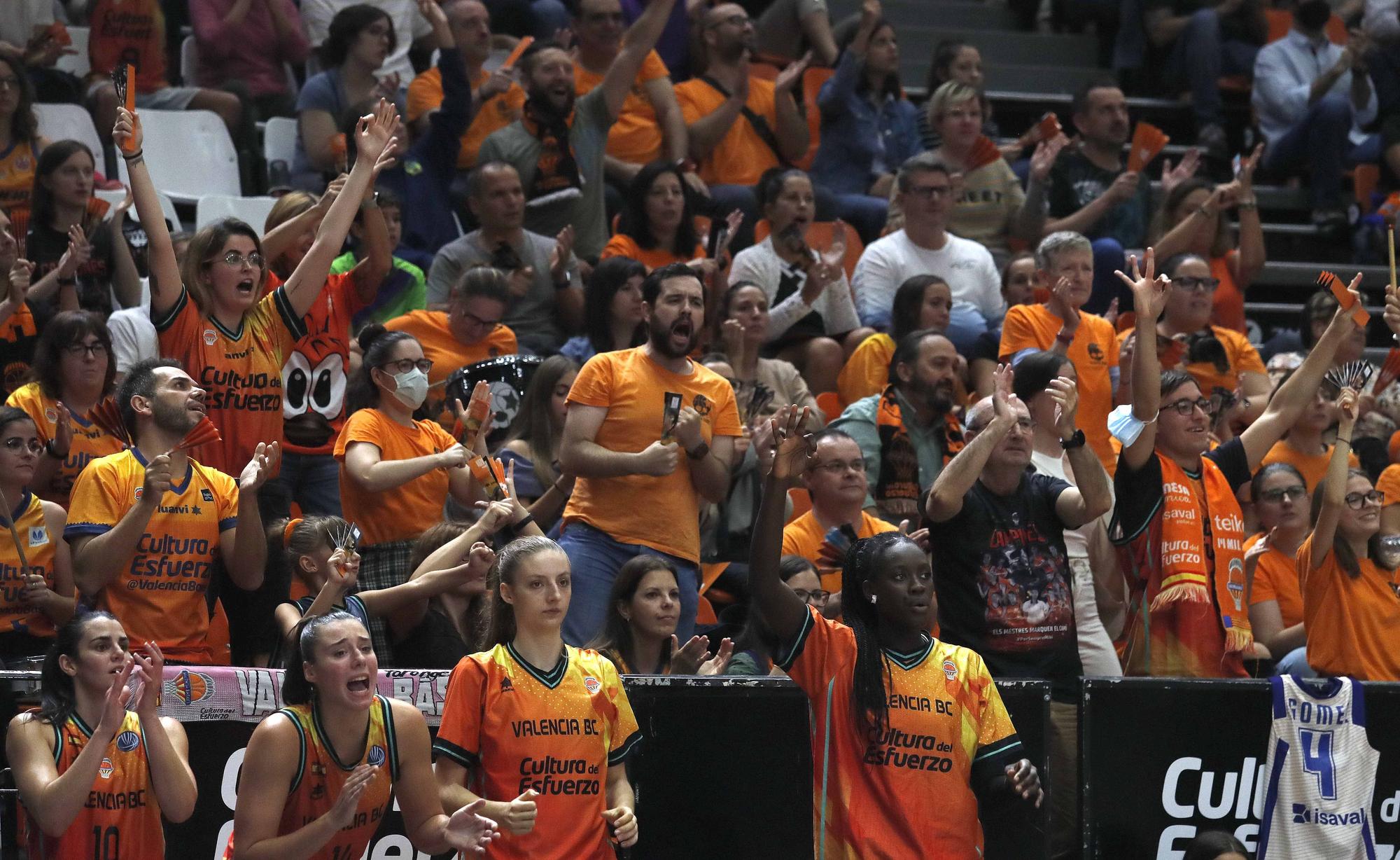 Valencia Basaket - ZVVZ USK Praha de Euroleague Women