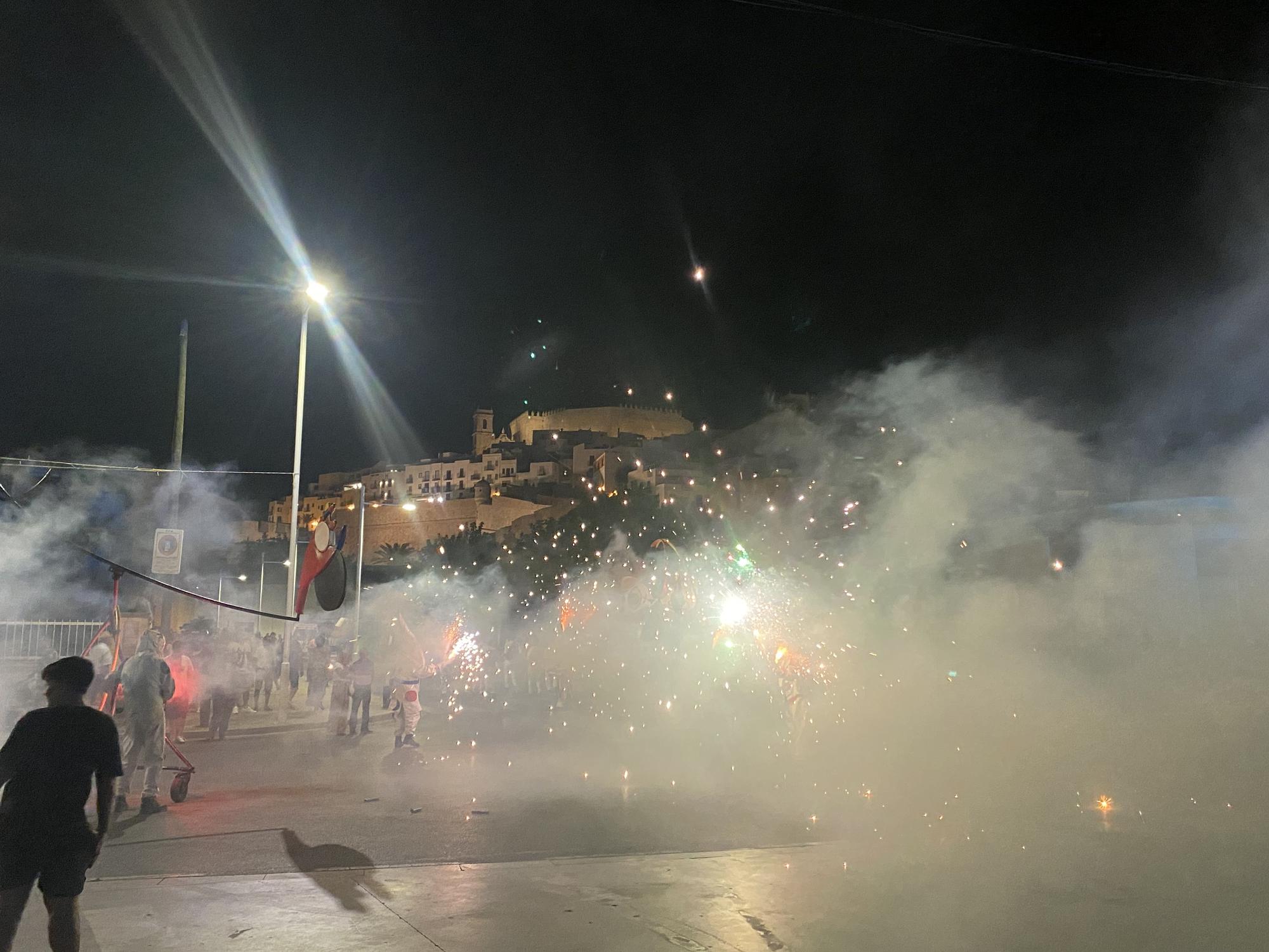 Fuego y música de Xarxa Teatro para estrenar el verano en Peñíscola