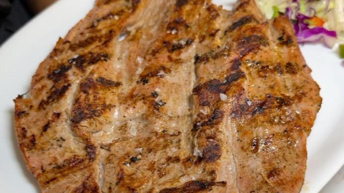 Las carnes a la brasa son la especialidad de la casa