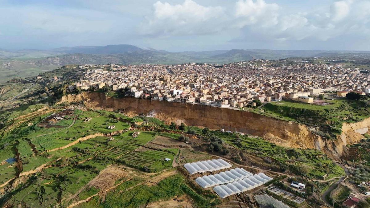 Sicilia, deslizamiento de tierra en Niscemi: 1500 personas evacuadas