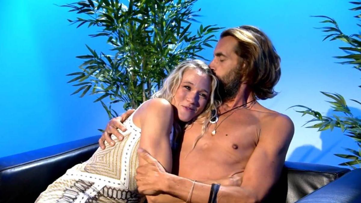 El emotivo reencuentro (defintivo) entre Álex Adrover y Patricia Montero en 'Supervivientes'
