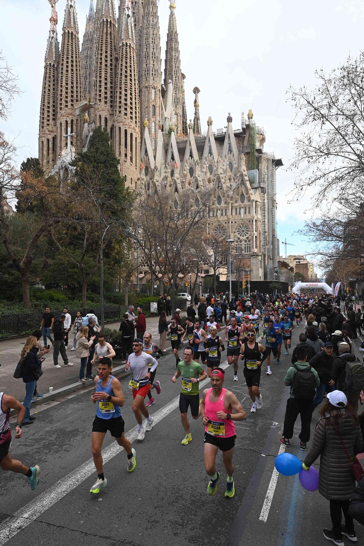 ¿Has participado en la Marató de Barcelona 2024? ¡Búscate en las fotos¡