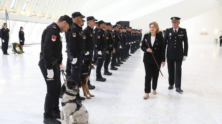 Asturias no olvida al inspector jefe Nieto en el homenaje a los policías víctimas del terrorismo