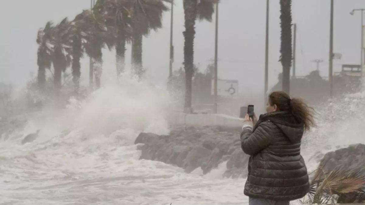 Temporal marítim en les Terres de l'Ebre, en una imatge d'arxiu.