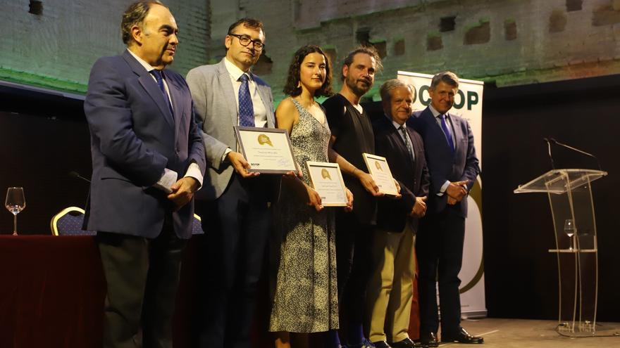 Dcoop entrega los premios de su Concurso de Artes Plásticas e inaugura una exposición en Córdoba