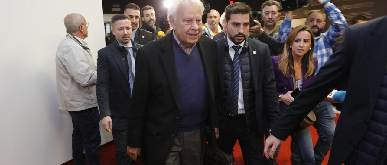 Felipe González