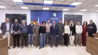 Torrevieja reconoce a "La Mar de Bien" como Tenedor de Oro 2026 y celebra el medio siglo de la Asociación de Hostelería