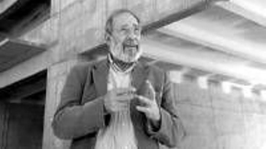 El arquitecto Alvaro Siza imparte una conferencia