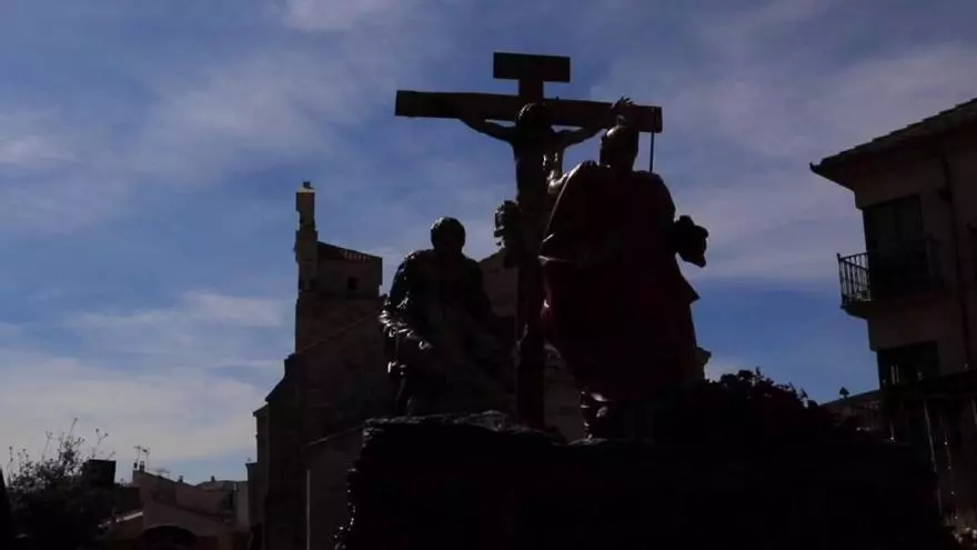 Semana Santa en Zamora: Honores a Cristo muerto en el Santo Entierro