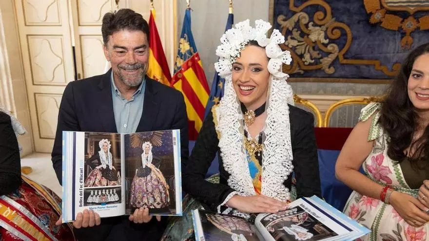 Presentación de la revista Festa de Fogueres