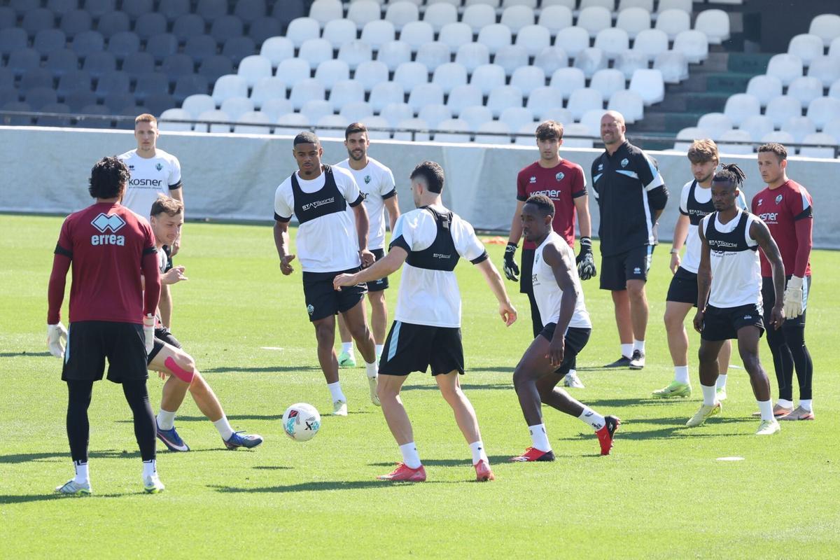 Galería | Entrenamiento: el CD Castellón prepara el duelo contra el Cádiz