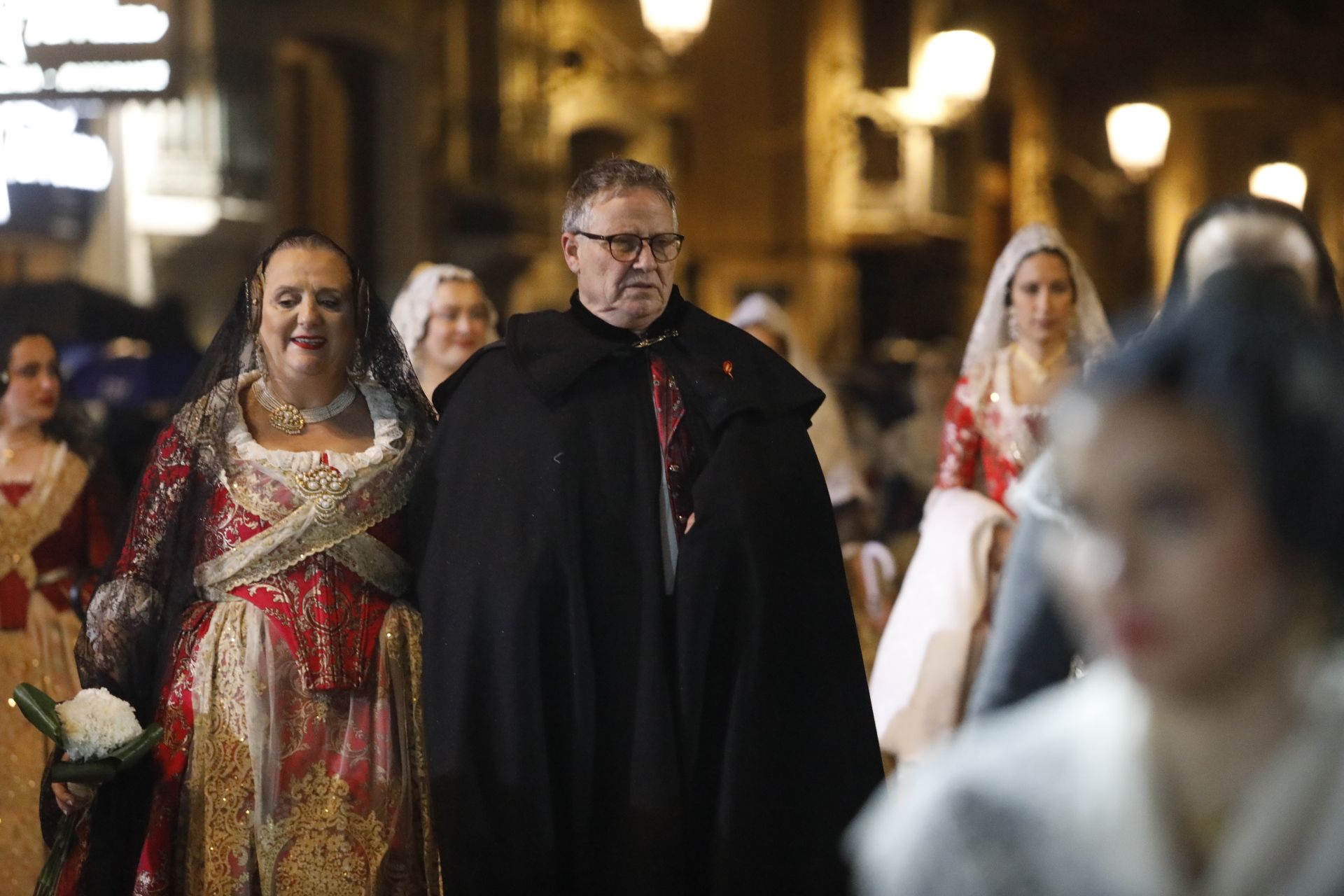 Búscate en el primer día de ofrenda por la calle de la Quart (entre las 19:00 a las 20:00 horas)