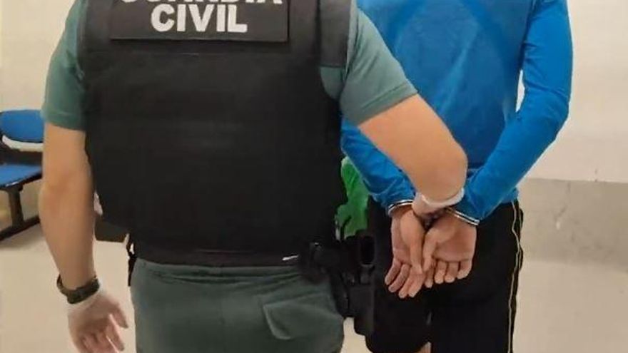 Cárcel para el presunto agresor del jubilado y libertad para sus cómplices