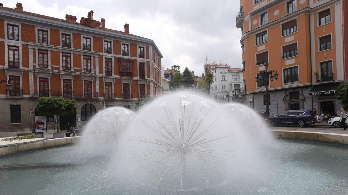 ¿Es posible controlar los chorros de las fuentes de Oviedo? Esta es la innovadora propuesta interactiva que lanzará el Ayuntamiento, en imágenes