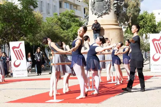 Todas las imágenes del Día de la Danza en Ibiza