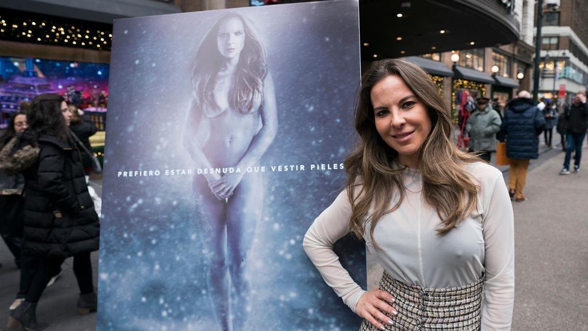 zentauroepp41292585 mexican actress kate del castillo poses for the unveiling of171214161015