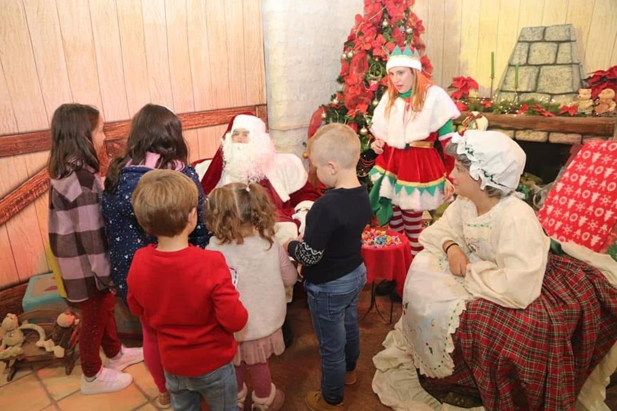 La emblemática Feria de Navidad y Casita de Papá Noel abrirá sus puertas los días 20 y 22 de diciembre de 17:30 a 20:30 horas.