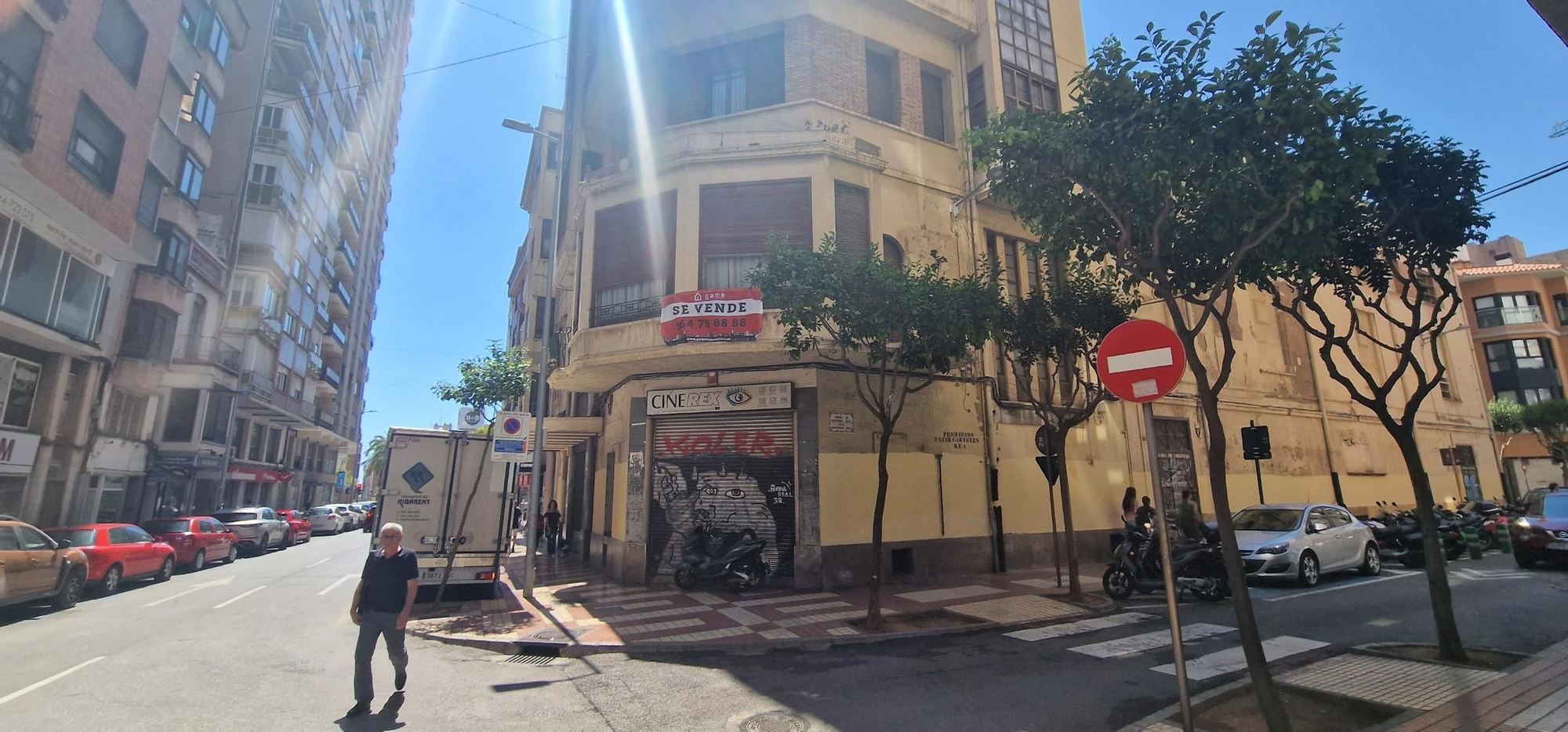 El estado actual del antiguo Cine Rex, en imágenes
