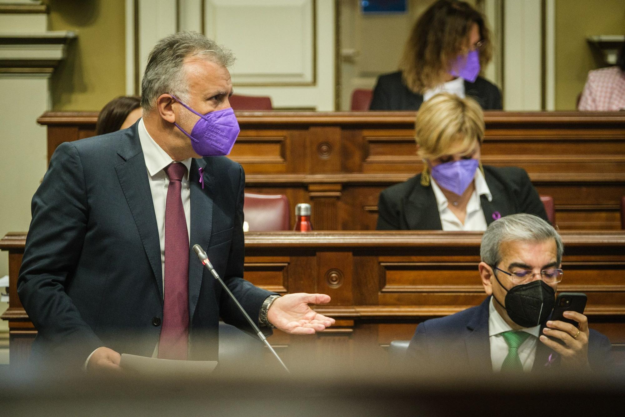 Pleno del Parlamento de Canarias