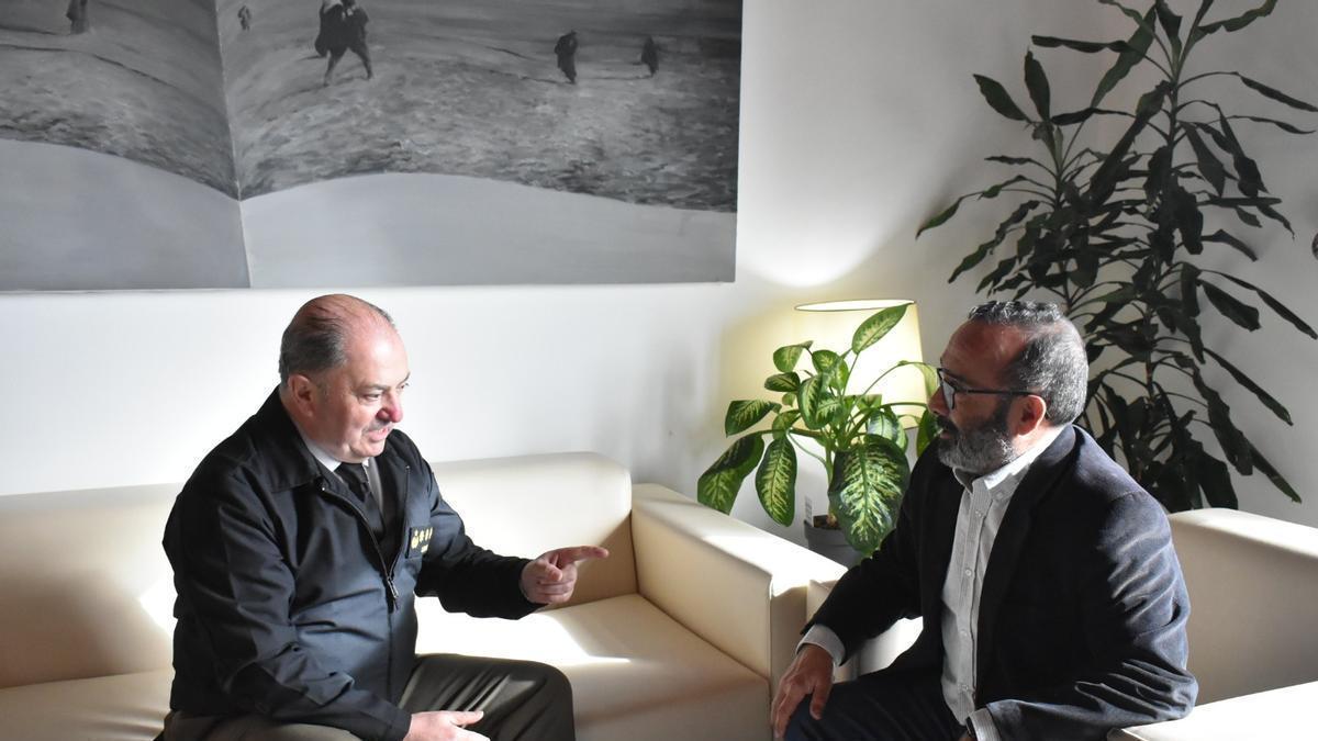 Video | La Diputación de Cáceres apoyará las I Jornadas Informativas de las Fuerzas Armadas, organizadas por la Subdelegación de Defensa de Cáceres