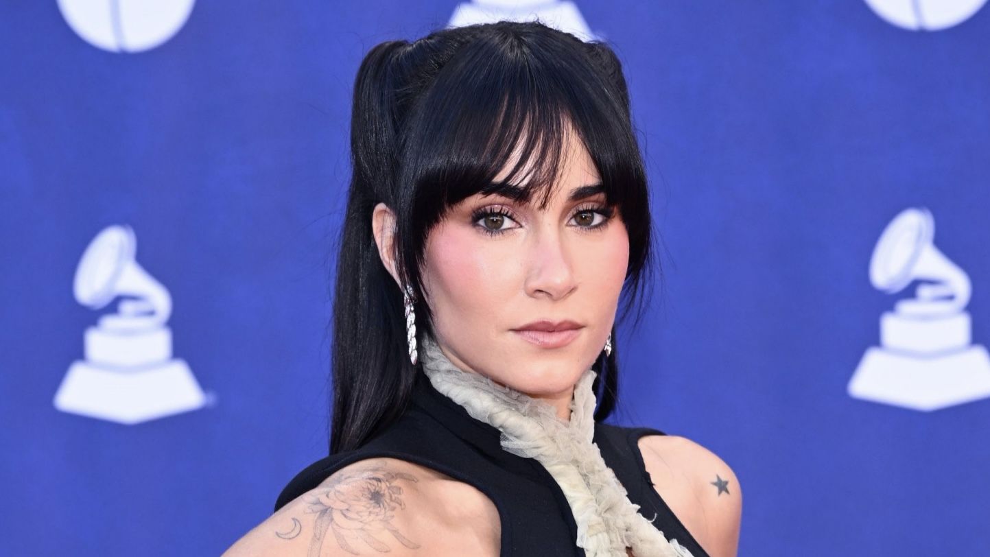 Aitana se acuerda de Plex tras ganar su primer Grammy Latino