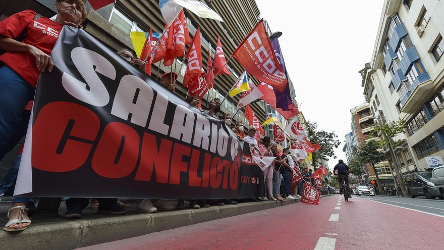 Protestas de los sindicatos por el bloqueo a la subida de salarios