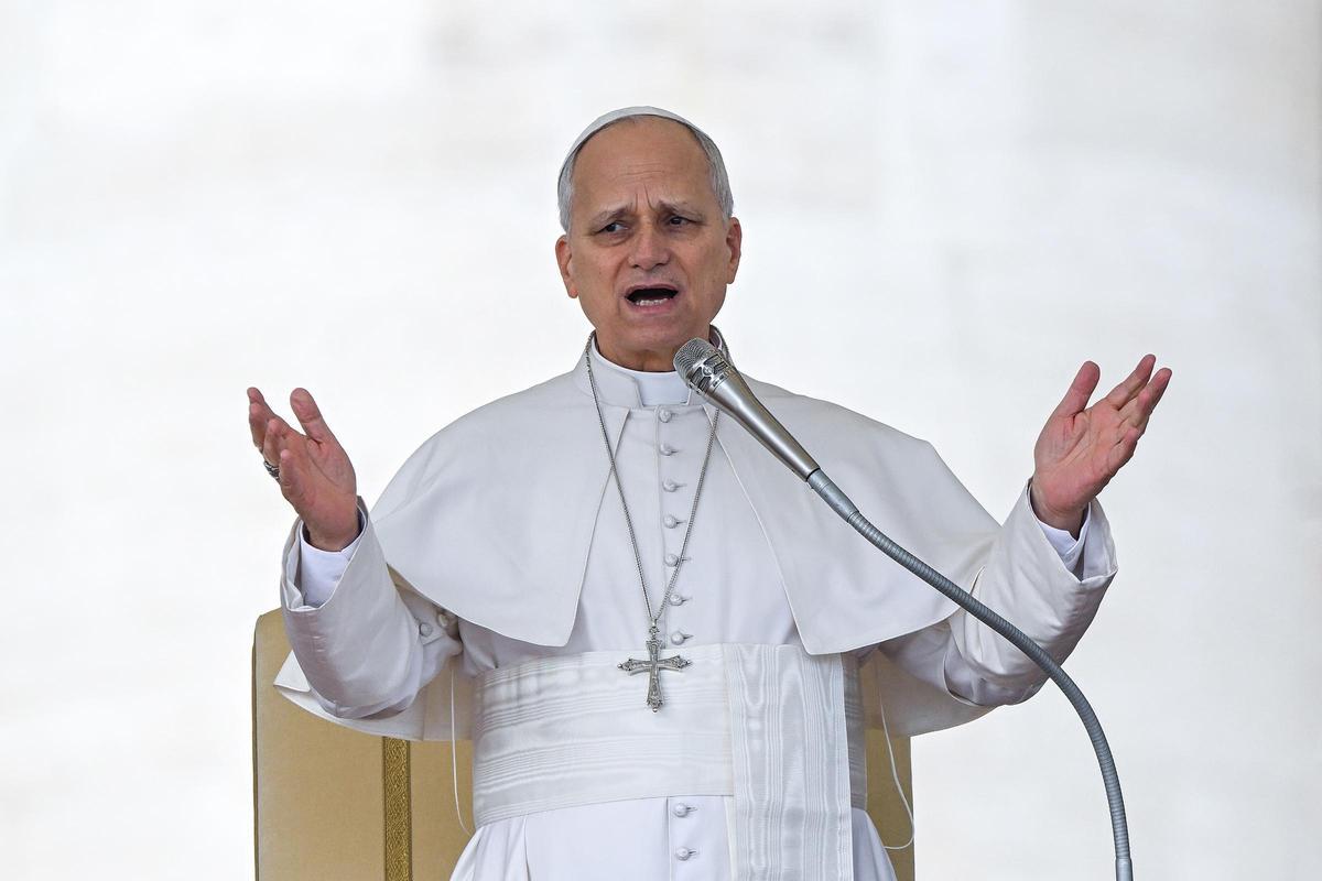 El Papa León durante la audiencia del 11 de marzo de 2026 en la plaza de San Pedro en el Vaticano.