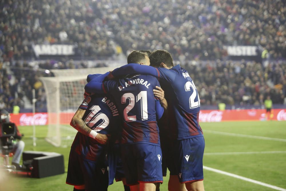 Las mejores imágenes del Levante UD - Real Madrid