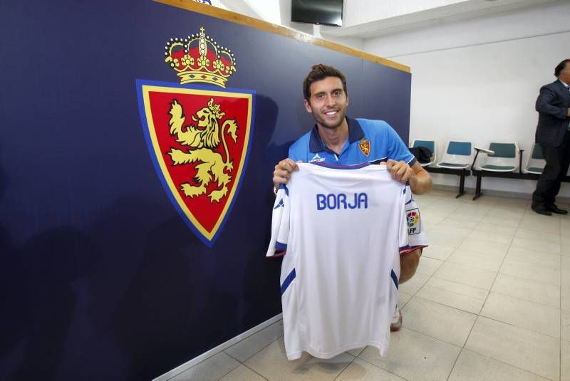 Presentación de Borja Bastón con el Real Zaragoza