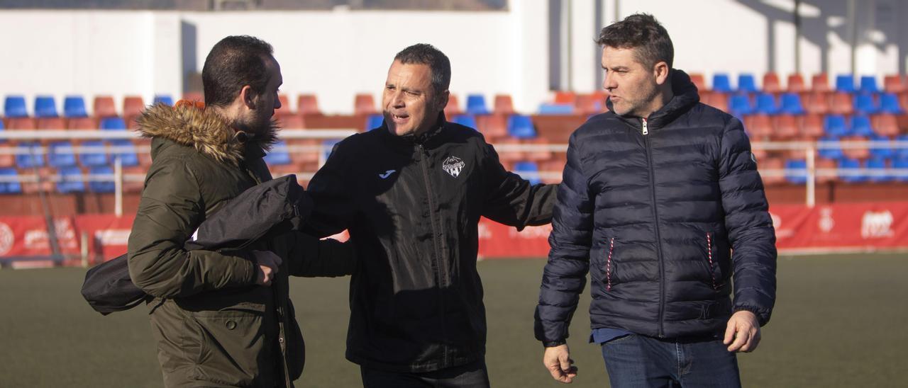 El presidente y el nuevo entrenador del Atlético Saguntino.