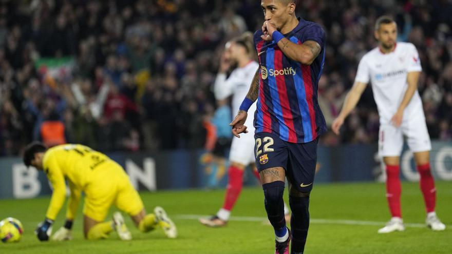 El Barça golea al Sevilla