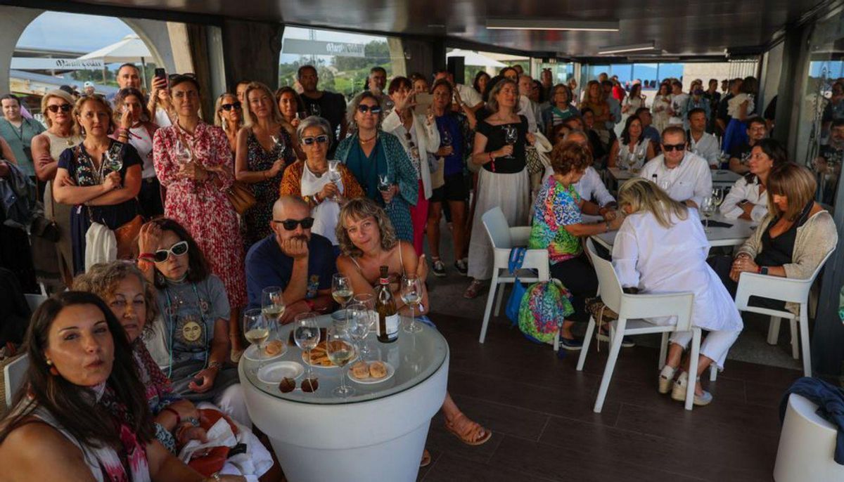 Empatía y música suenan a brindis