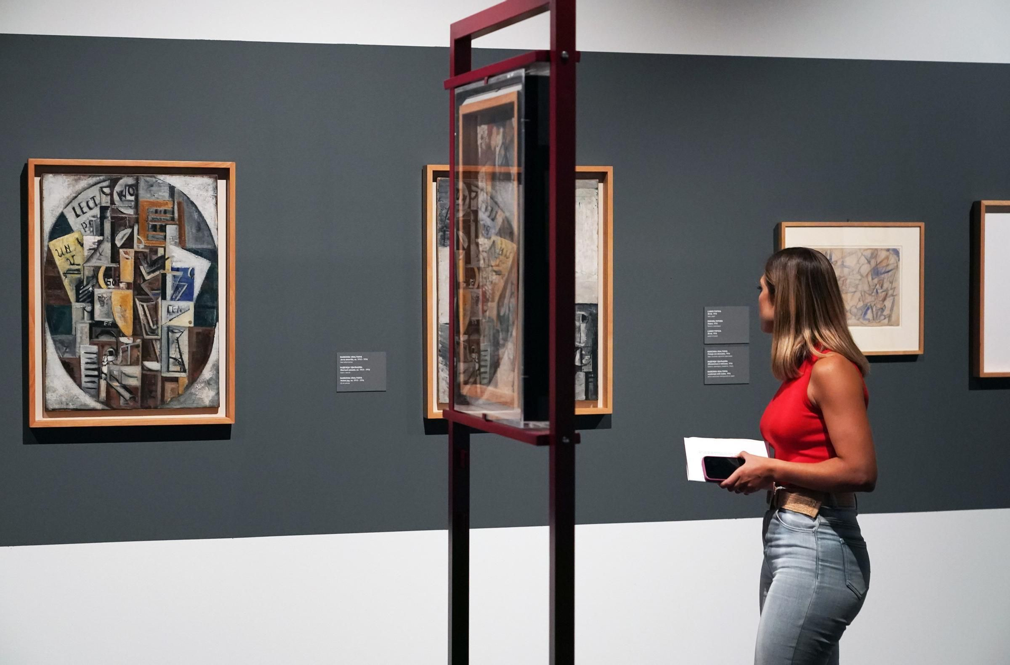 La exposición 'Utopía y vanguardia. Arte ruso en la Colección Costakis', en fotos 