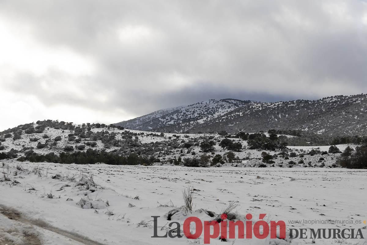 La borrasca Herminia tiñe de blanco la cima de la Región de Murcia