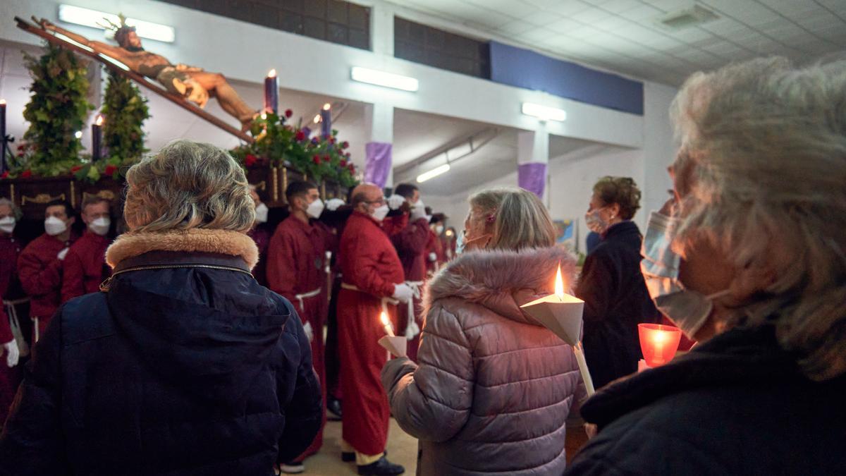 Vía crucis del Humilladero, que reunió a las parroquias del Espíritu Santo, Virgen de Guadalupe y Sagrada Familia.