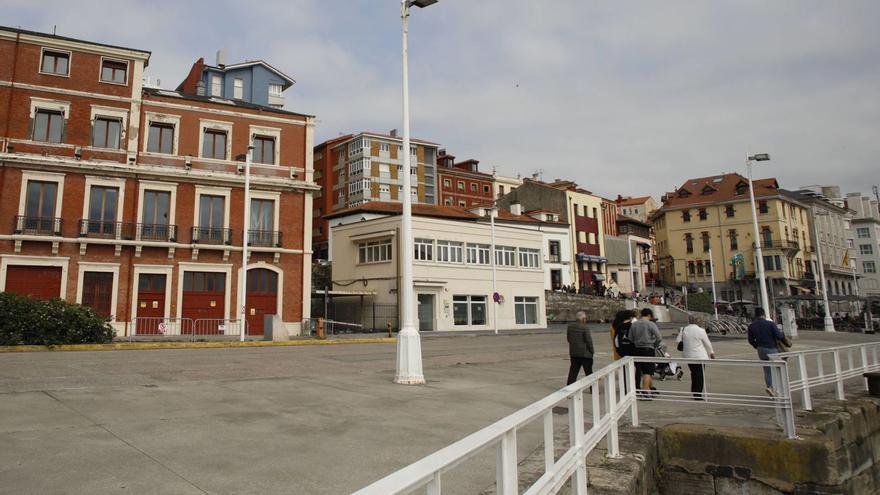 El nuevo hotel de lujo en el Muelle de Gijón mantendrá la altura actual y tendrá un aparcamiento con 40 plazas