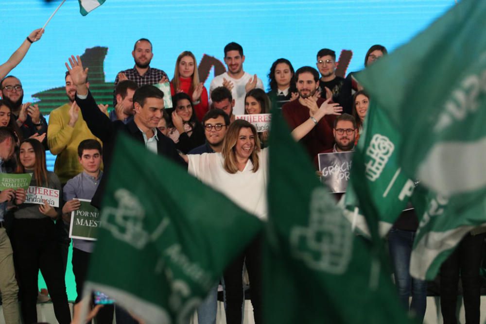 El presidente del Gobierno acompaña a la candidata a la reelección en Andalucía en un acto del PSOE-A a pocos días del final de la campaña electoral