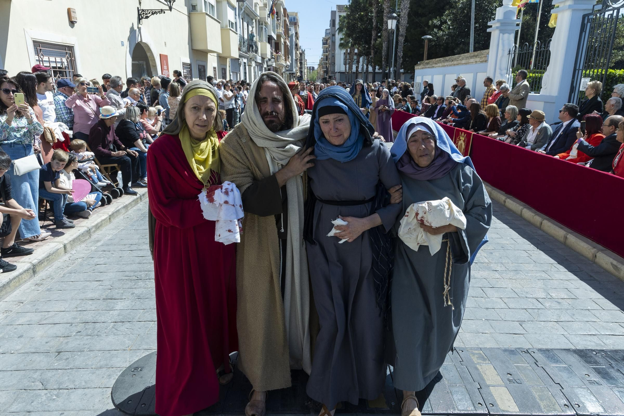 Benetússer vive la pasión de Cristo