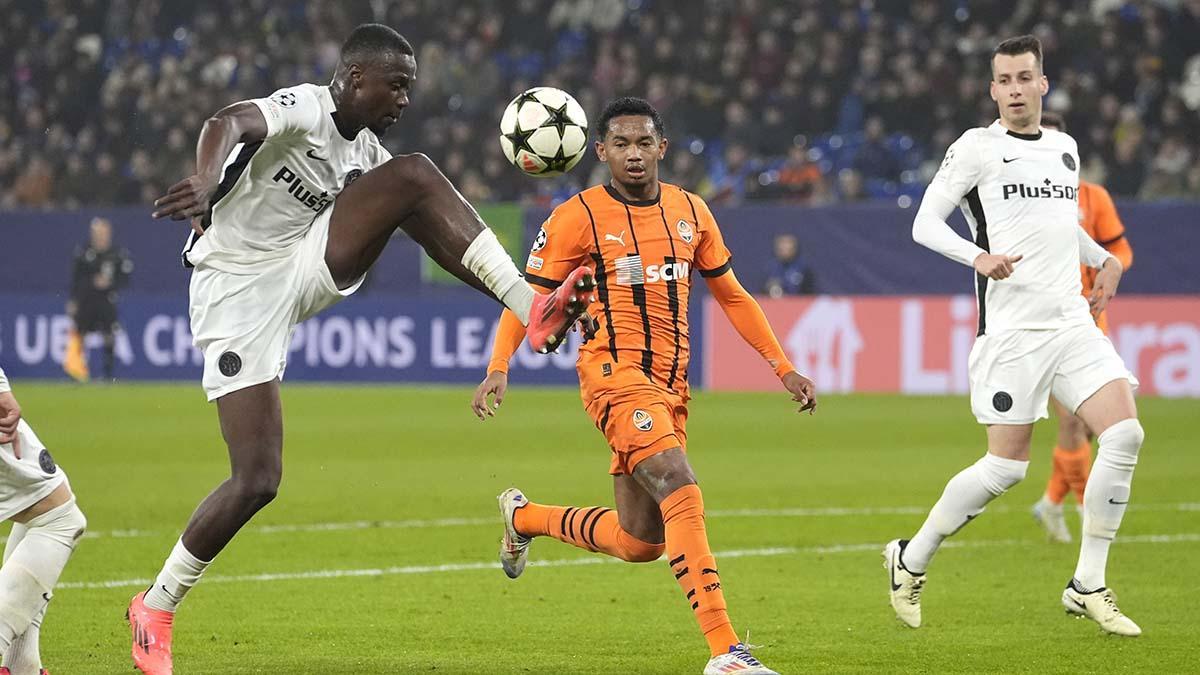 Resumen, goles y highlights del Shaktar Donetsk 2 – 1 Young Boys de la jornada 4 de la Champions League
