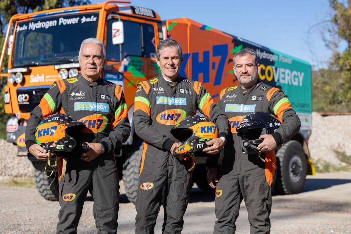 Jordi Juvanteny y José Luis Criado, acompañados de nuevo por el ingeniero Xavi Ribas, vuelven a la carga con el camión MAN 6x6 alimentado por un sistema mixto de Hidrógeno