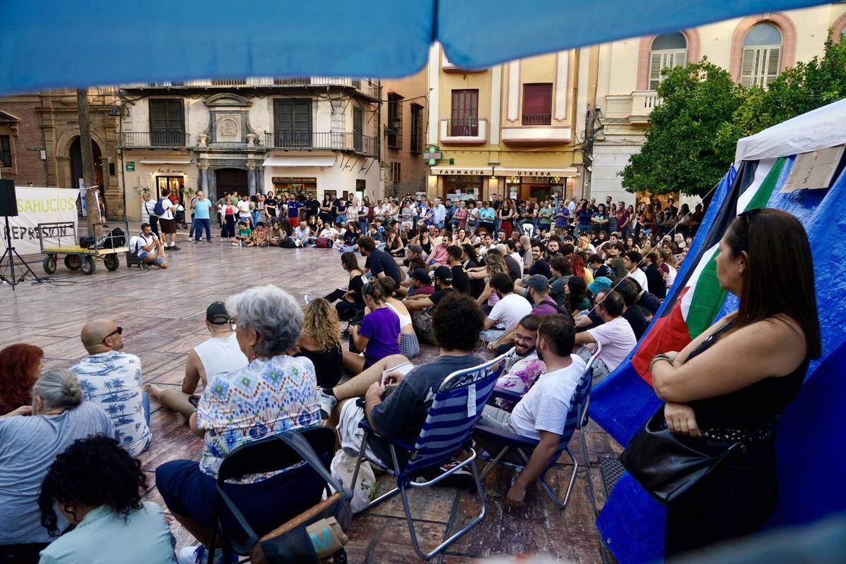 Acampada por la vivienda en Málaga