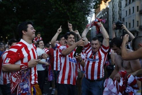 Los aficionados del Atlético celebran la Liga en Madrid