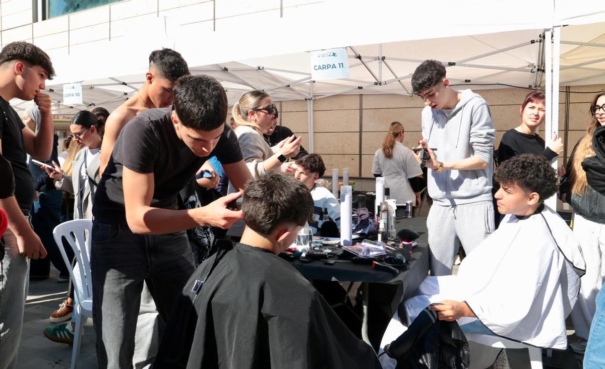 Los grados de imagen personal son de los que más demanda tienen