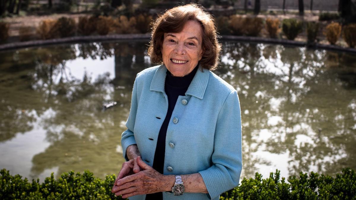 Sylvia Earle, la ‘dama dels oceans’: «No puc menjar peix per tot el que sé»