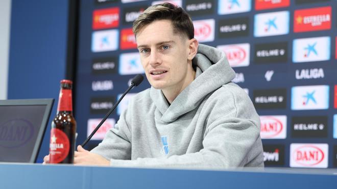 Pol Lozano: "Manolo ya nos ha dicho cómo tenemos que jugar el derbi, podemos sacar algo positivo seguro"