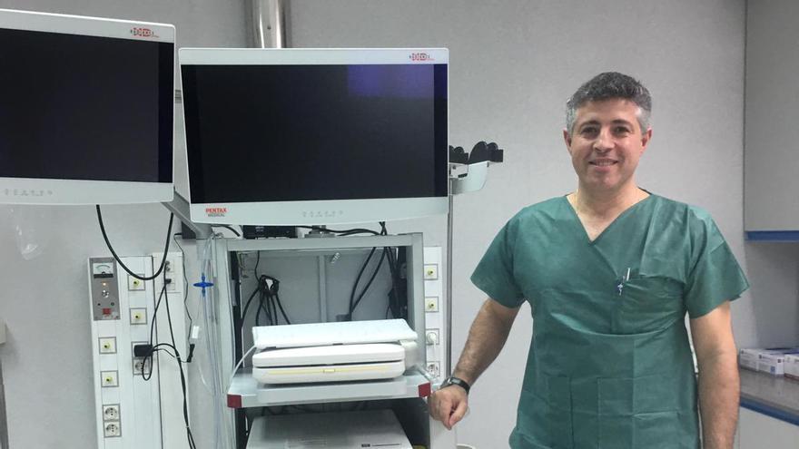 Doctor David Martínez Ares, endoscopista en EndObesidad, jefe del servicio de medicina digestiva en hospital Quirón Pontevedra/Coruña y Director de Ingaled